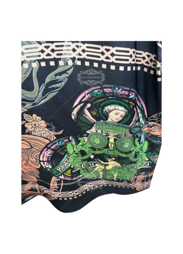 เสื้อเชิ้ตแขนสั้นพิมพ์ลาย Baroque Medallion สุดหรู | ชุดรีสอร์ทสำหรับผู้ชายที่ระบายอากาศได้ดี Silk-Touch