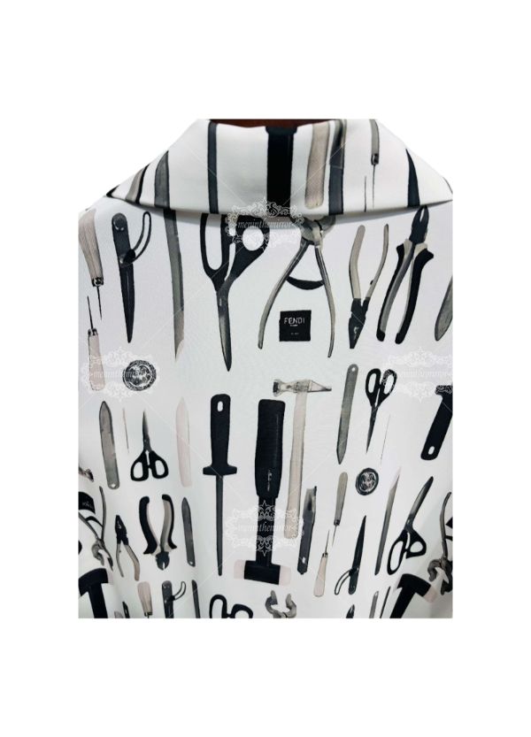 เสื้อยืดสไตล์บาโรกประติมากรรมขาวดำ | เดอะ แกลเลอรี ลักซ์