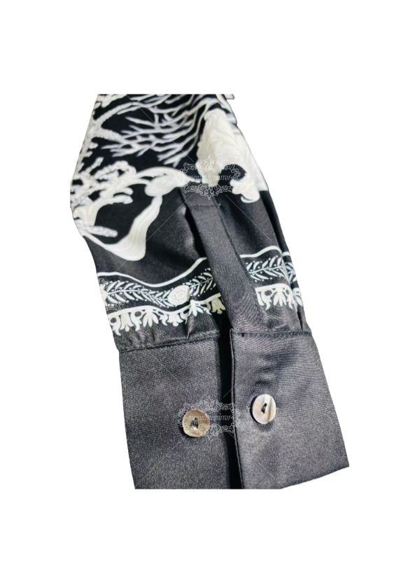 เสื้อเชิ้ต Monochrome Marine Baroque | ปลอกคอเพื่อการพักผ่อน