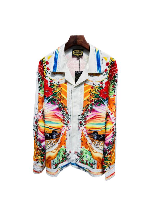 เสื้อยืดตราสัญลักษณ์ Luxe Crest สีขาวสีเขียวธรรมชาติ | เดอะ แกลเลอรี ลักซ์