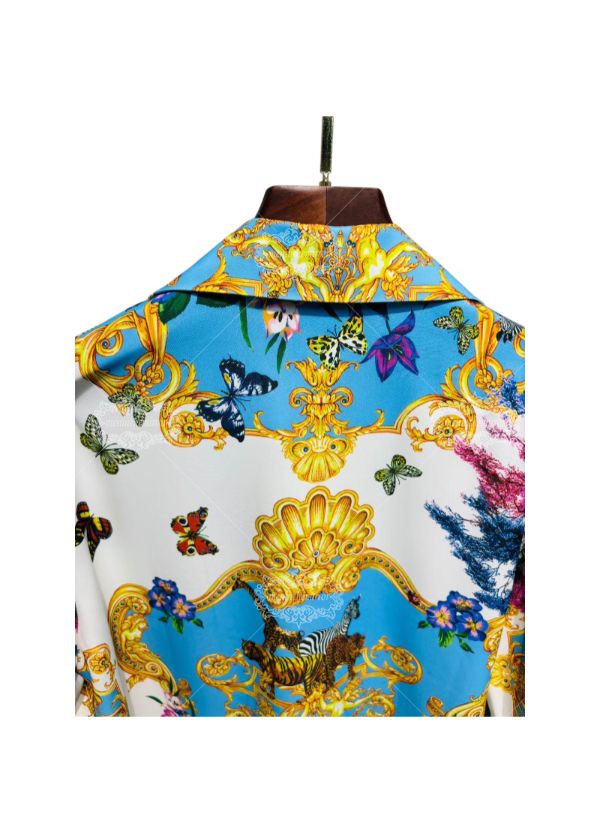 เสื้อเชิ้ตแขนยาวพิมพ์ลาย Safari Baroque สุดหรู | สกายบลู ไวลด์ไลฟ์ ลักซ์