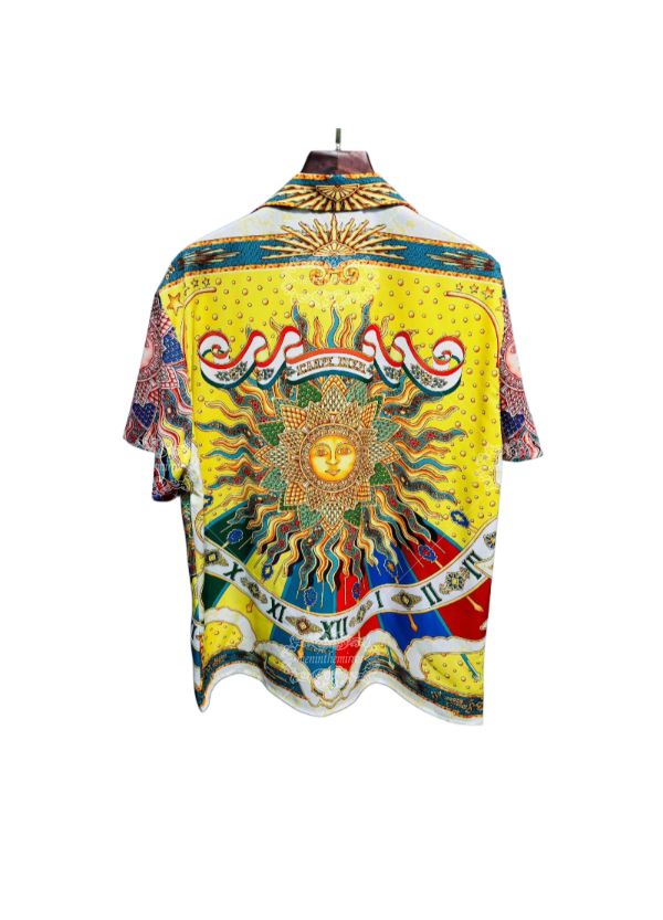 Vibrant Sun God & Sundial Print Shirt | กางเกงขาสั้น Luxe Yellow Baroque