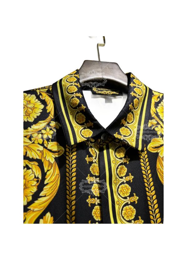 เสื้อเชิ้ต Black Gold Medusa Baroque | ปลอกคอเพื่อการพักผ่อน