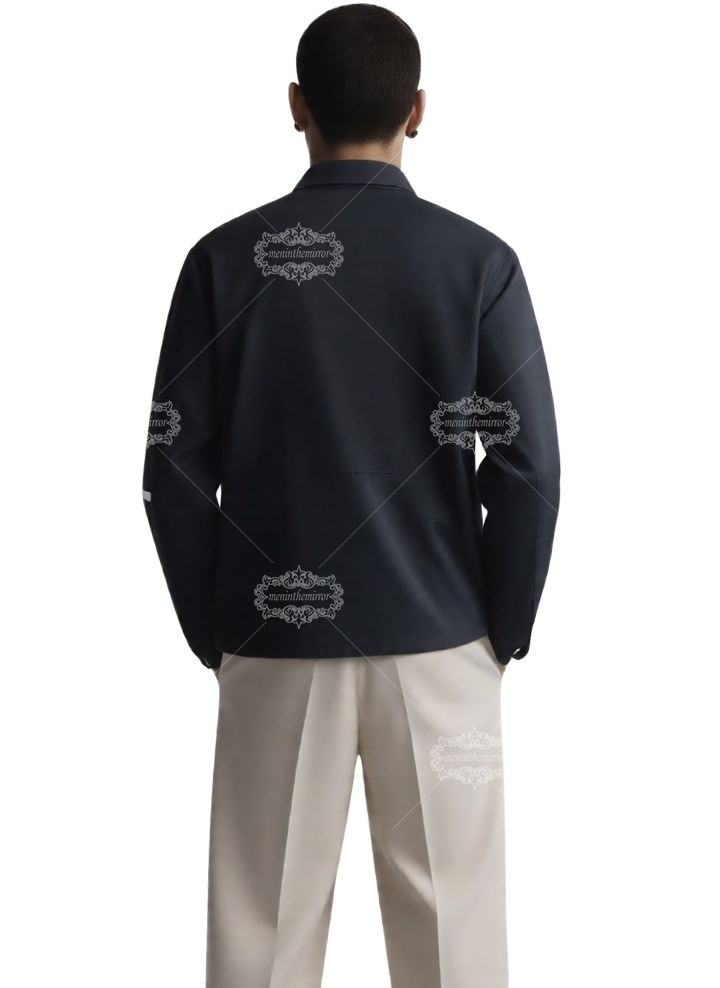 เสื้อเชิ้ตโลโก้ AMIRI Script สีดำ | ปลอกคอเพื่อการพักผ่อน