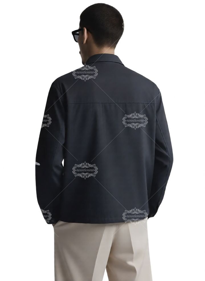 เสื้อเชิ้ตโลโก้ AMIRI Script สีดำ | ปลอกคอเพื่อการพักผ่อน
