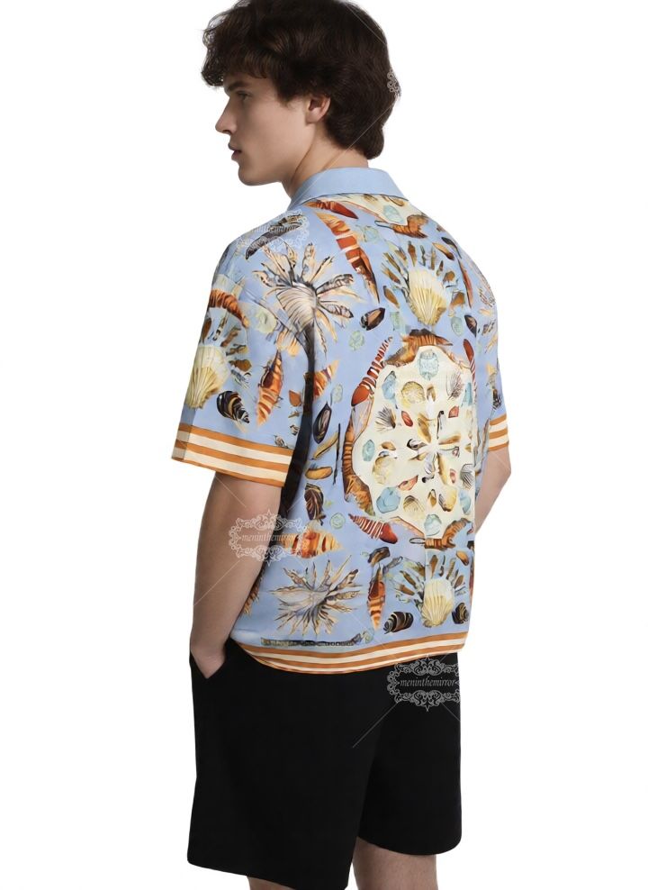 เสื้อเชิ้ตพิมพ์ลายเปลือกหอยสีฟ้าอ่อน | รีสอร์ตย้อนยุคแบบสั้น