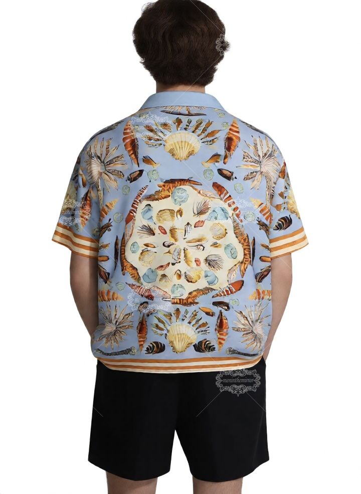 เสื้อเชิ้ตพิมพ์ลายเปลือกหอยสีฟ้าอ่อน | รีสอร์ตย้อนยุคแบบสั้น