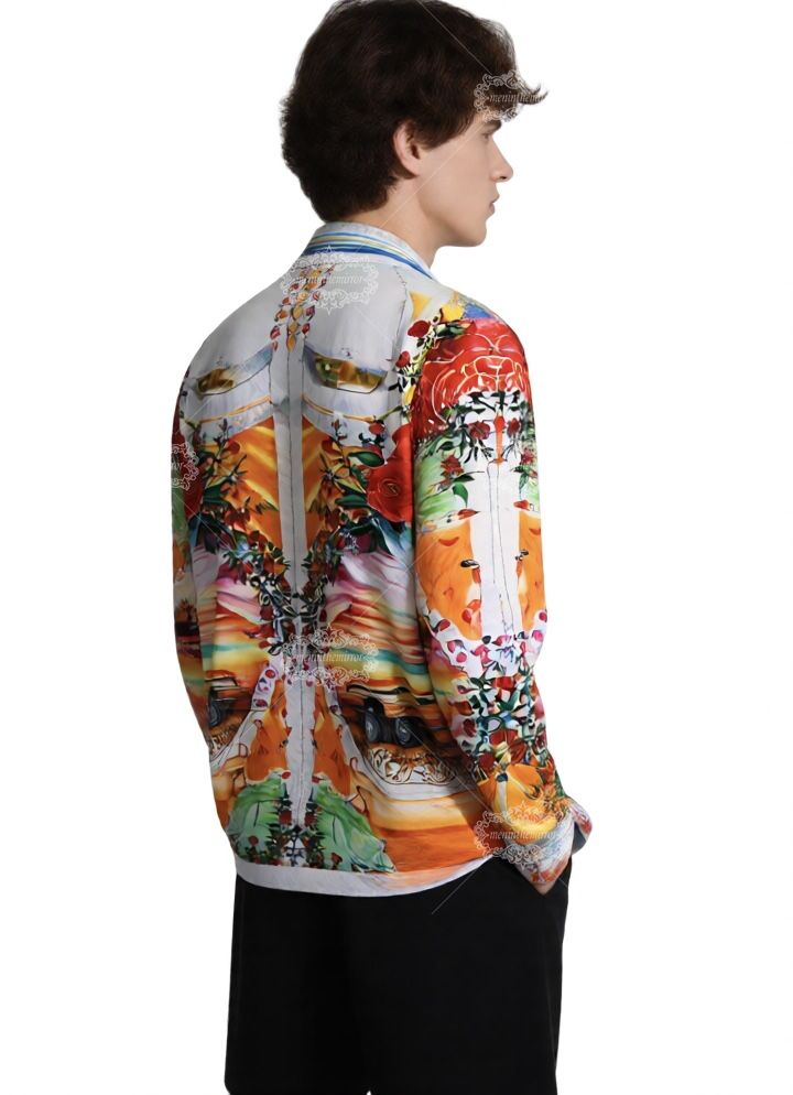 เสื้อยืดตราสัญลักษณ์ Luxe Crest สีขาวสีเขียวธรรมชาติ | เดอะ แกลเลอรี ลักซ์